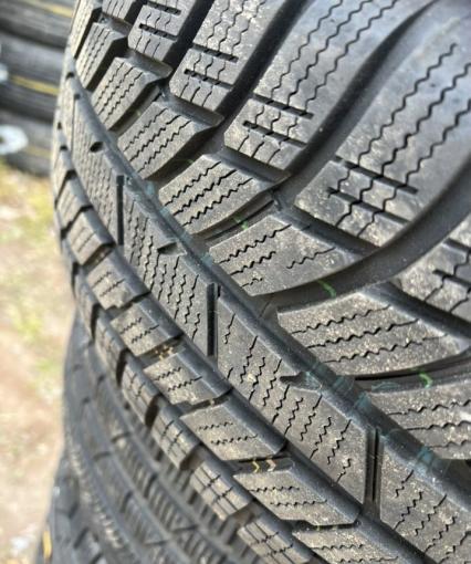 Toyo Snowprox S954 225/55 R19