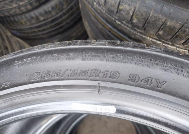 Bridgestone Potenza S001 265/35 R19