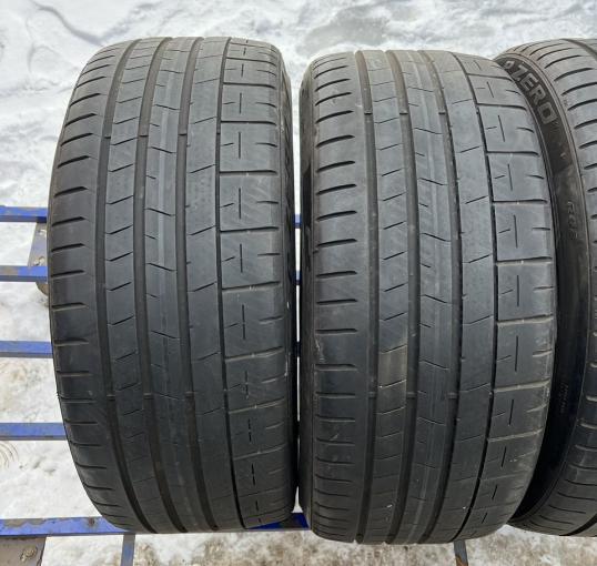 Pirelli P Zero PZ4 235/35 R19