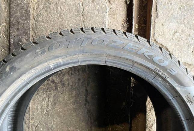 Pirelli Winter Sottozero 3 235/55 R17 V