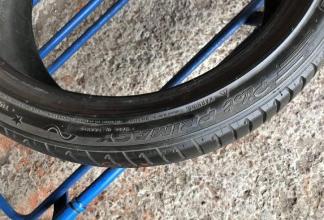 Michelin Pilot Primacy 235/55 R17