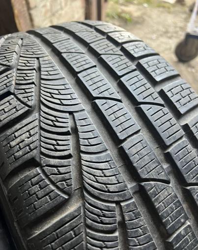 Pirelli Winter Sottozero 210 Serie II 235/50 R19