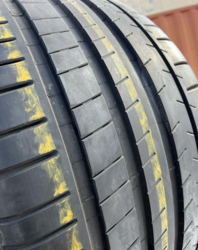 Michelin Pilot Super Sport 325/30 R21