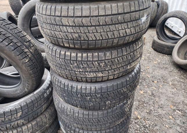 Bridgestone Blizzak VRX2 205/60 R16 92Q