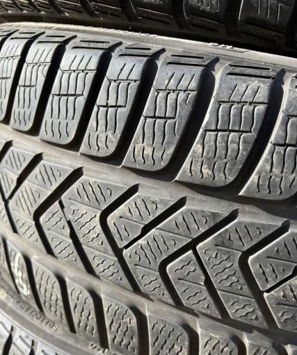 Pirelli Winter Sottozero 3 255/45 R19