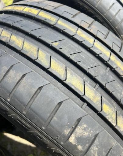 Pirelli P Zero PZ4 235/35 R20