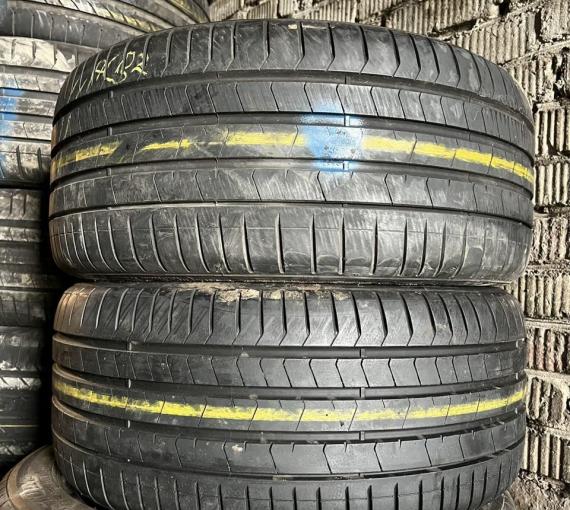 Pirelli P Zero PZ4 255/35 R19