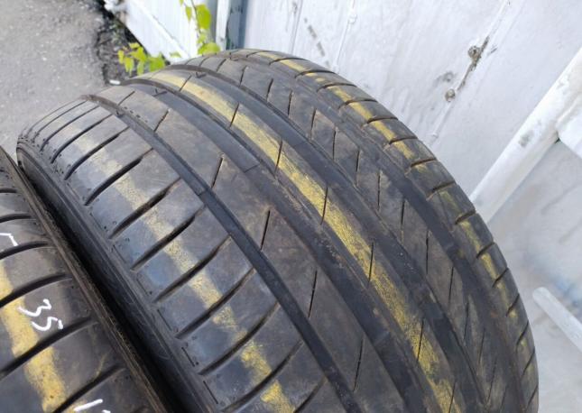 Kumho Ecsta PS71 245/40 R18 и 265/35 R18