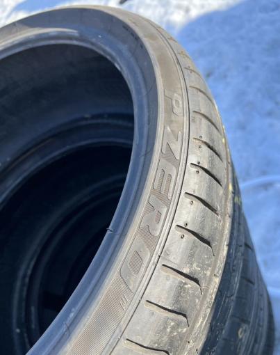 Pirelli P Zero PZ4 235/35 R20