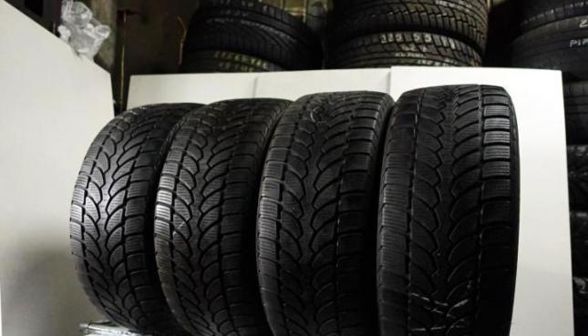 Bridgestone Blizzak LM-32 235/50 R18