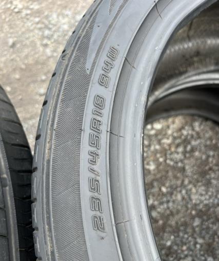 Dunlop SP Sport LM705 235/45 R18