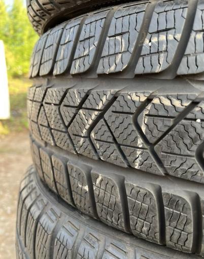 Pirelli Winter Sottozero 3 215/40 R17