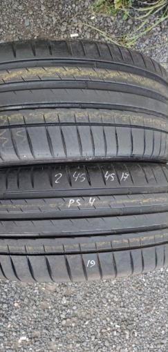 Michelin Pilot Sport 4 245/45 R17 99Y