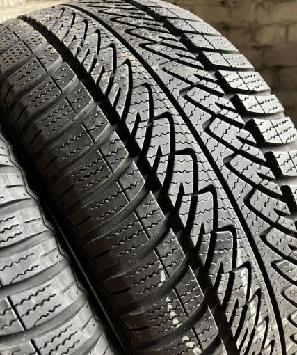 Goodyear UltraGrip 8 Performance 225/45 R18