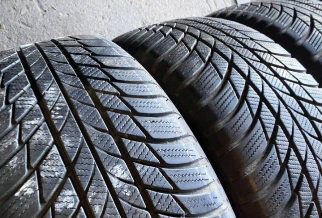 Bridgestone Blizzak LM-001 225/45 R18