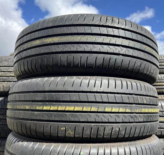 Bridgestone Alenza 001 225/65 R17