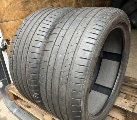 Pirelli P Zero PZ4 245/30 R20