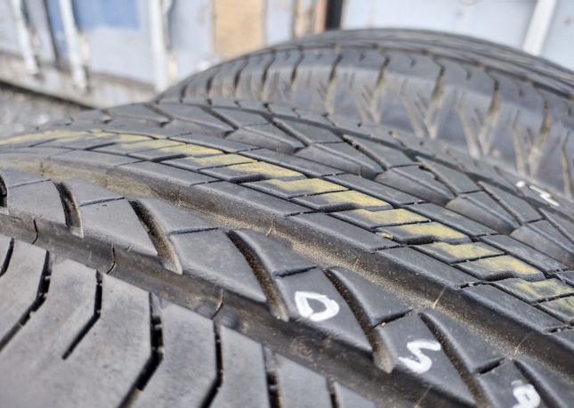 Bridgestone Dueler H/L 850 215/65 R16