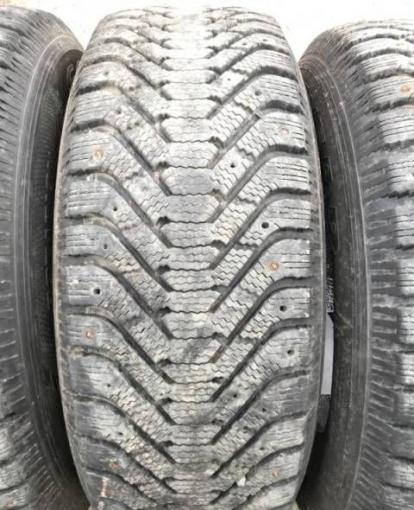 Goodyear UltraGrip 500 255/55 R18