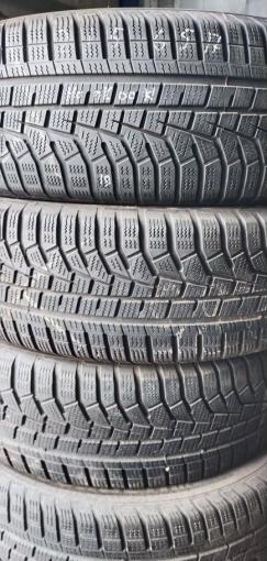 Hankook Winter I&#39;Cept Evo2 W320A SUV 215/65 R17 99V