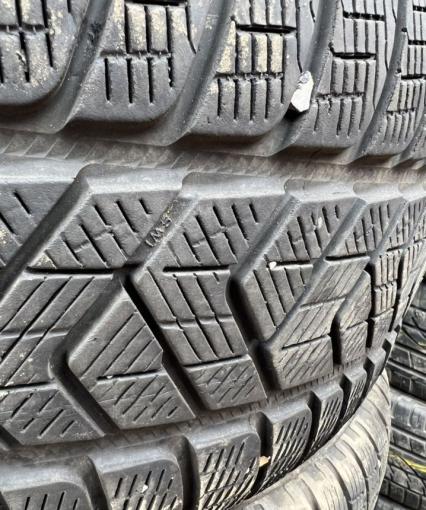 Pirelli Scorpion Winter 265/60 R18