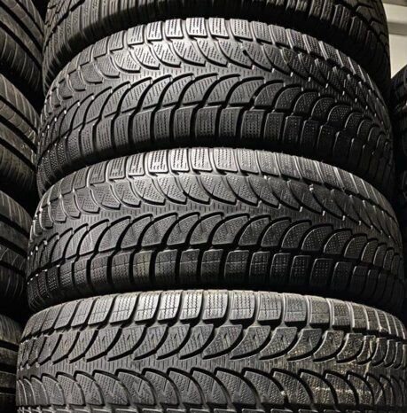 Bridgestone Blizzak LM-80 255/60 R18