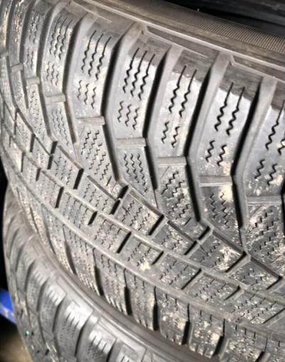 Hankook Winter I&#39;Cept Evo2 W320A SUV 235/55 R18