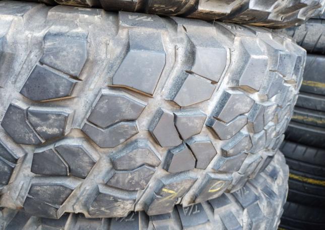 Bfgoodrich Mud-Terrain T/A KM2 255/75 R17