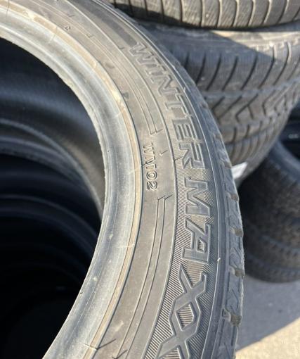 Dunlop Winter Maxx WM02 235/50 R18