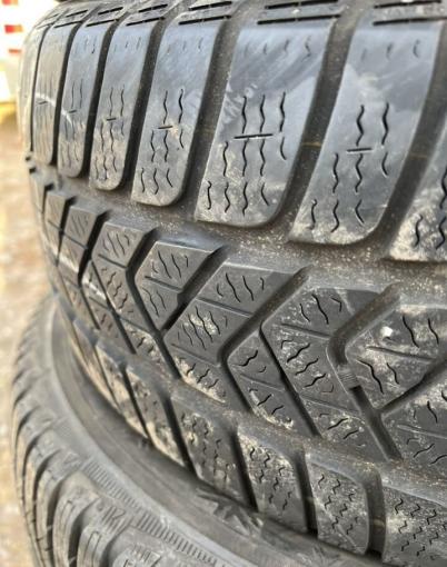 Pirelli Winter Sottozero 3 225/40 R18