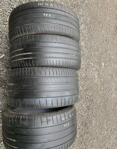 Pirelli P Zero PZ4 265/35 R21 и 305/30 R21