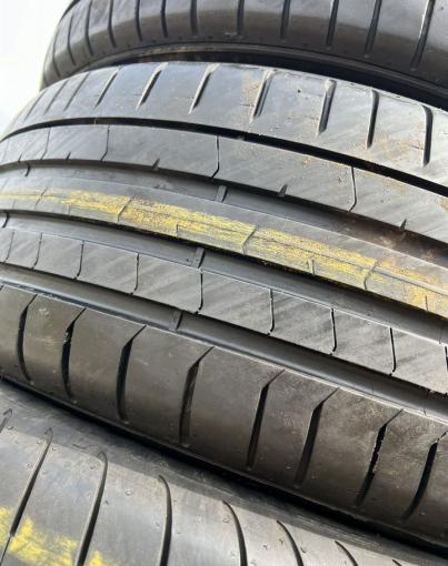 Pirelli P Zero PZ4 235/50 R19