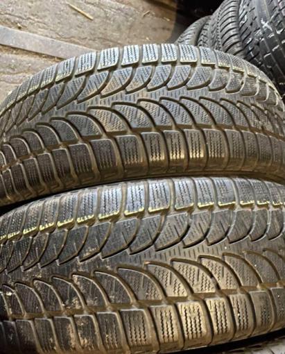 Bridgestone Blizzak LM-80 235/65 R17