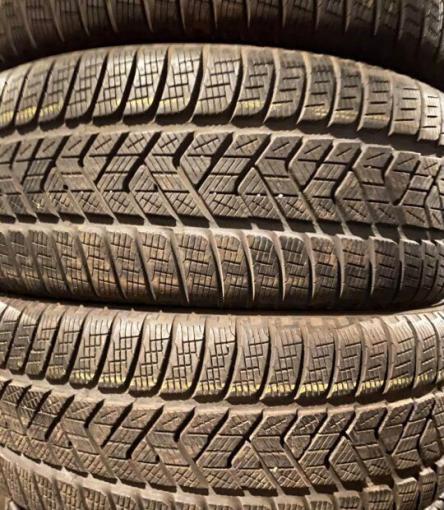 Pirelli Scorpion Winter 235/60 R17