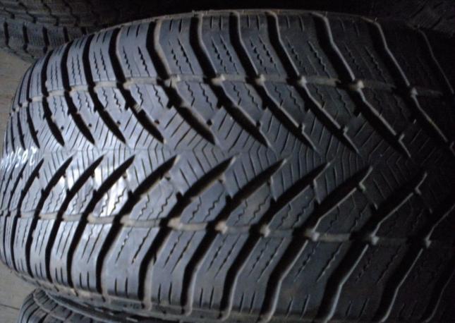 Goodyear Eagle Ultra Grip GW-3 205/50 R17