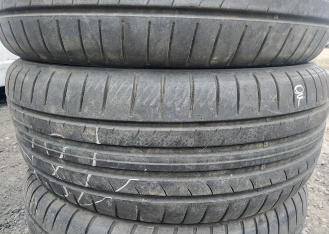 Dunlop Sport BluResponse 205/55 R16