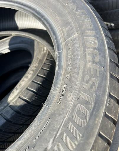 Bridgestone Blizzak LM-001 225/60 R18