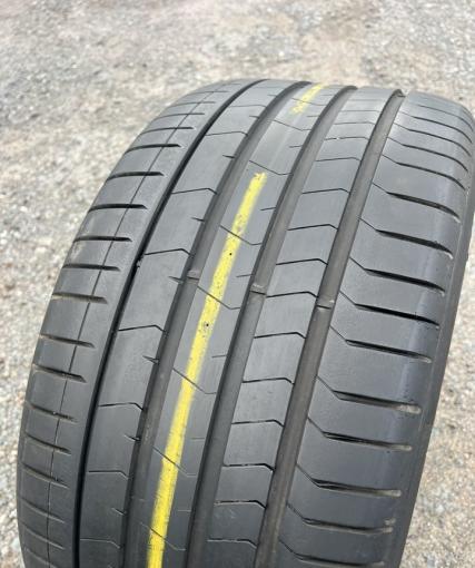 Pirelli P Zero PZ4 315/35 R21