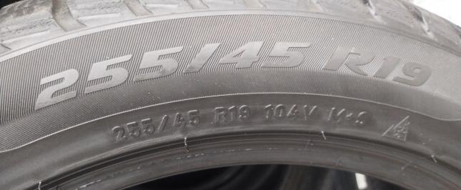 Pirelli Winter Sottozero 3 255/45 R19 V