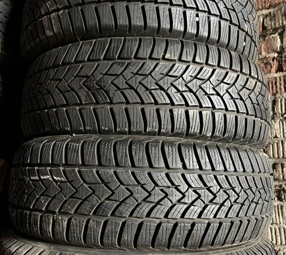 Esa-Tecar Super Grip 9 HP 205/60 R16