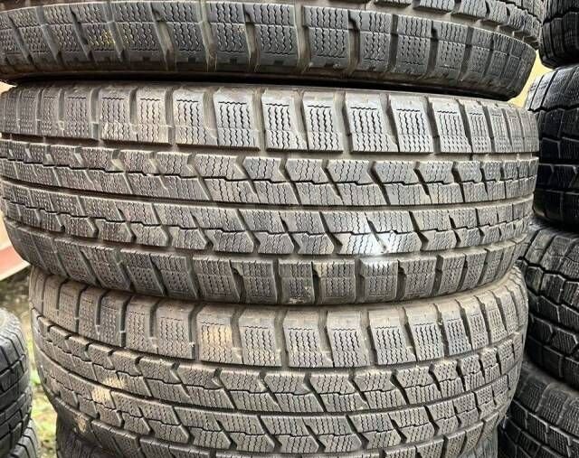 Goodyear UltraGrip Ice Navi Zea 205/65 R16