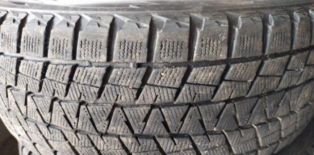 Bridgestone Blizzak DM-V1 225/65 R17