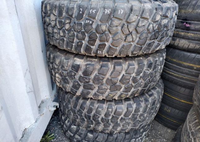 Bfgoodrich Mud-Terrain T/A KM2 255/75 R17
