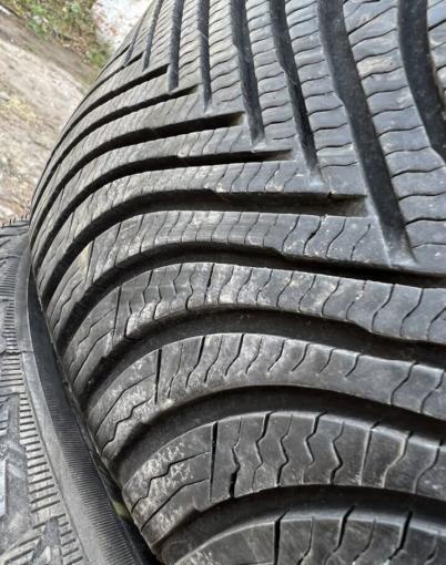 Michelin Alpin 5 215/55 R17