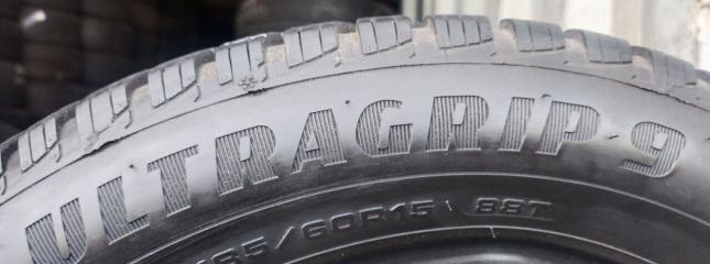 Goodyear UltraGrip 9 185/60 R15