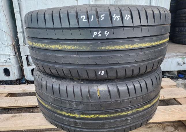 Michelin Pilot Sport 4 215/45 R17