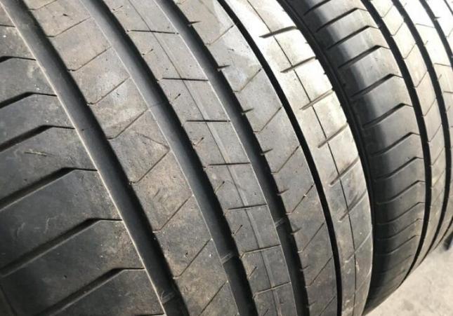 Pirelli P Zero PZ4 225/40 R20