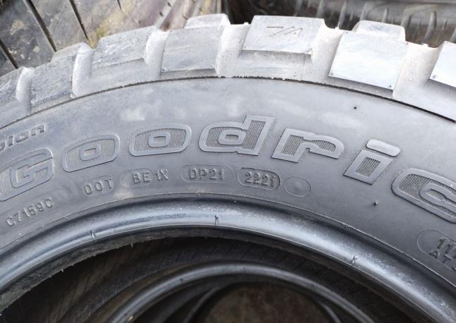 Bfgoodrich Mud-Terrain T/A KM2 255/75 R17