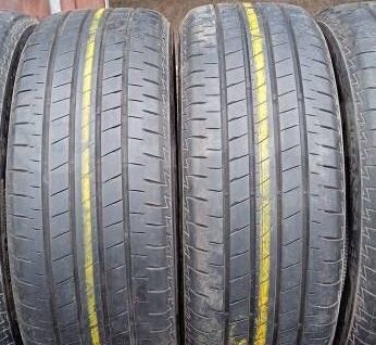 Bridgestone Turanza T005 215/55 R17