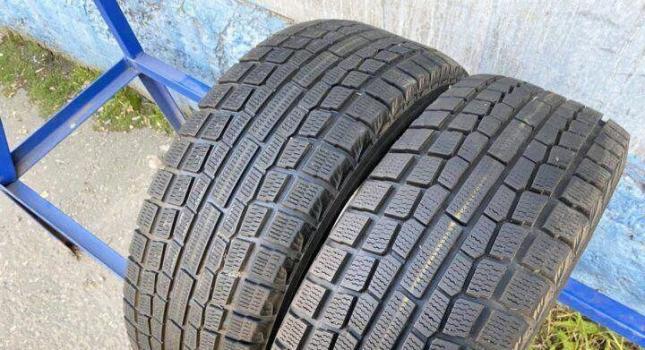 Yokohama Ice Guard IG20 215/60 R17